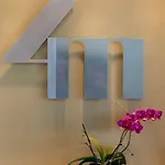 4m *